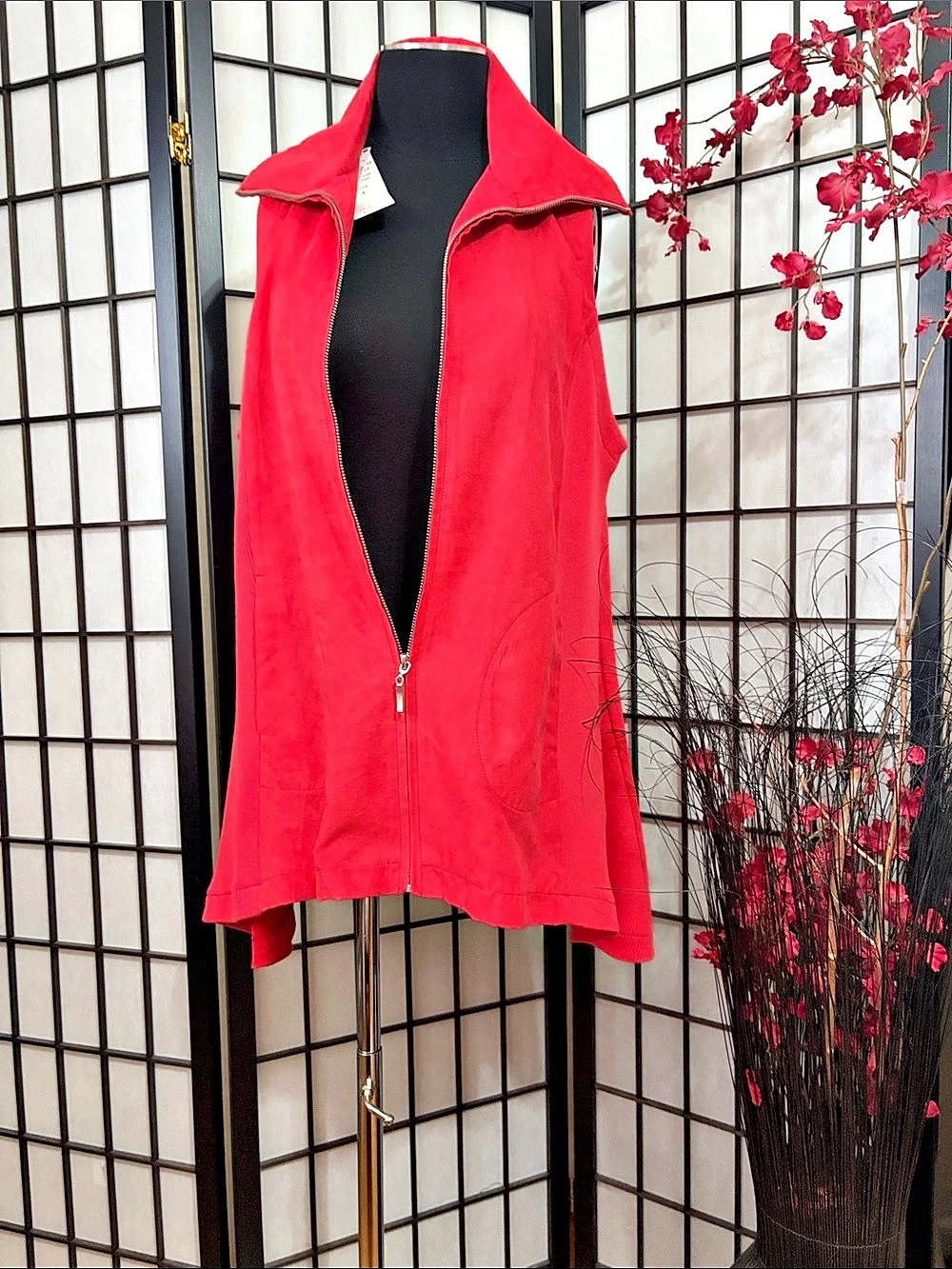 Candy apple red wide collar Zipper Vest. Side pockets.